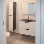 Spacious Modern House For Winter فيلة