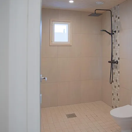 Huvilat Spacious Modern House For Winter *