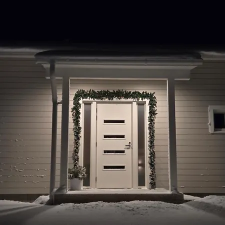 Spacious Modern House For Winter *